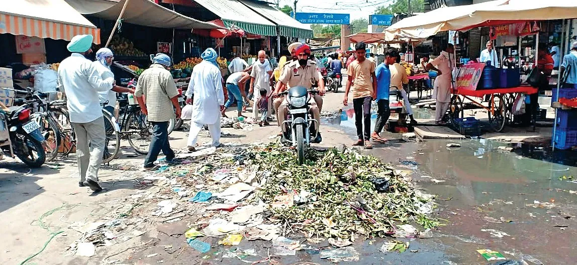 अबोहर में चरमराई सफाई व्यवस्था, लगे के कूड़े ढ़ेर