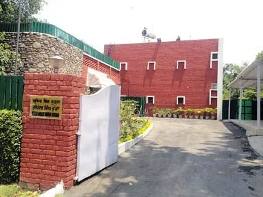राज्यपाल ने किया पत्रिका हिन्दी गौरव का विमोचन