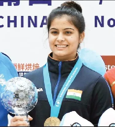 मनु भाकर ने विश्वकप फाइनल में जीता स्वर्ण