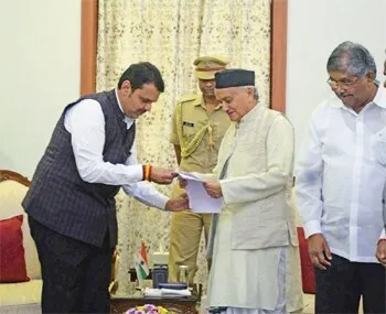 फ्लोर टेस्ट से पहले फडणवीस का इस्तीफा