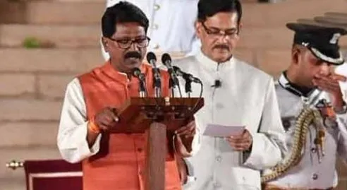 अरविंद सावंत ने केन्द्रीय मंत्री पद से दिया इस्तीफा