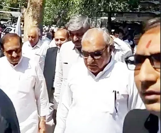 भूपेन्द्र हुड्डा ईडी कोर्ट में पेश, वोरा नहीं पहुंचे, अब 21 को फिर से पेशी