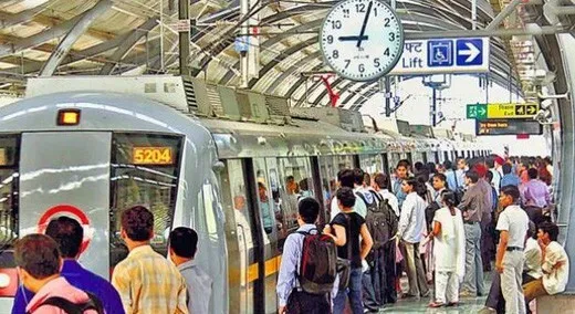 सुरक्षा कारणों से येलो लाइन पर मेट्रो के तीन स्टेशन बंद