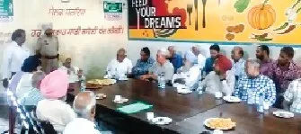 जरूरतमंदों के लिए वरदान बनीं साडी रसोईयां