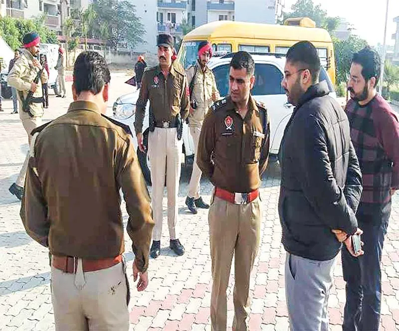 मोहाली : स्कूल के बाहर महिला टीचर की गोलियां मारकर हत्या