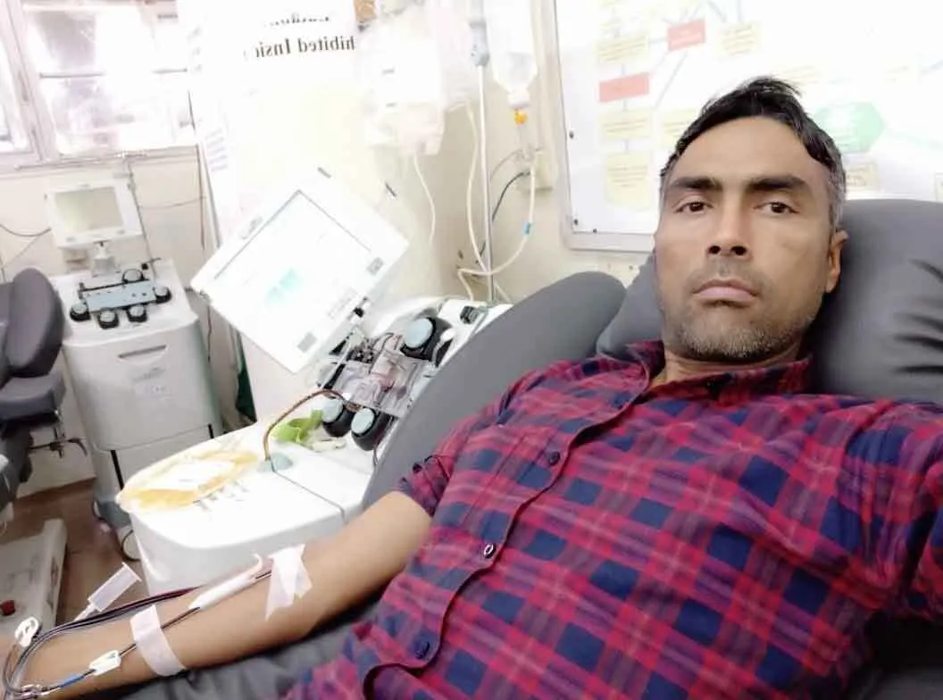 लीवर समस्या से जूझ रहे बुजुर्ग को प्लैटलेट्स डोनेट कर बचाई जान