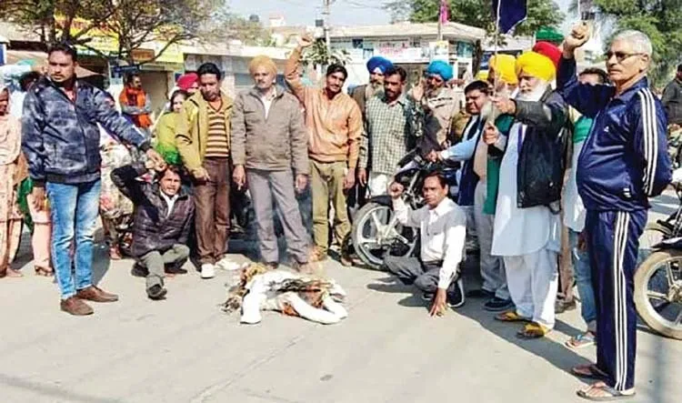 मानसा : सपनों पर फिरा पानी, 55 फीसद अंक से कम वाले नहीं बन सकेंगे अध्यापक