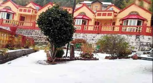 नेपाल यात्रा पर गये आठ भारतीय पर्यटकों की मौत