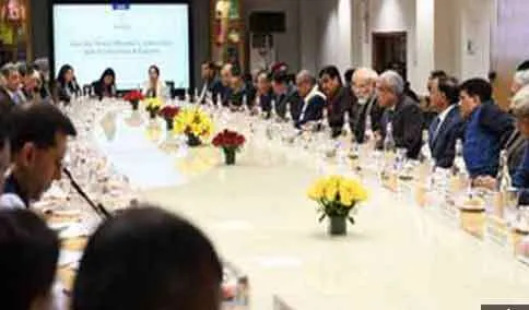 प्रधानमंत्री ने की आर्थिक विशेषज्ञों के साथ बजट पूर्व चर्चा