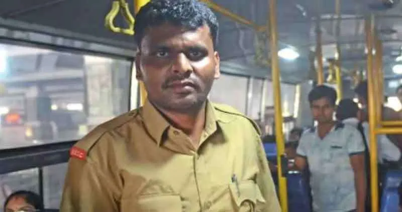 कलेक्टर की कुर्सी पर बैठेगा ये कंडक्टर