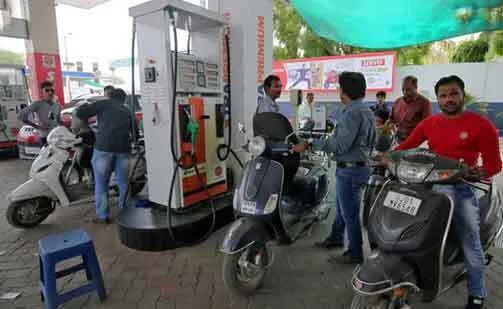 पेट्रोल-डीजल 13 महीने के उच्चतम स्तर पर