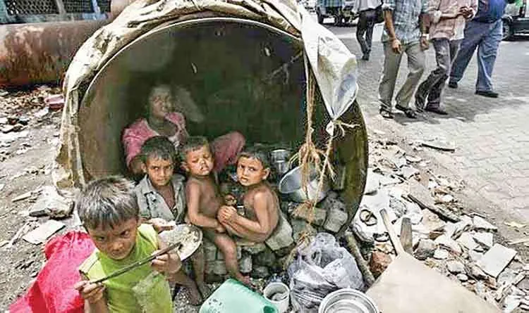 सरकार के पास गरीबी मिटाने की इच्छाशक्ति है