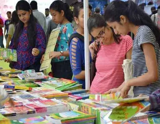 दुनिया आतंकवाद की घटनाओं का सामना कर रही है