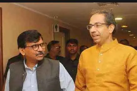 महाराष्ट्र के सीएम और संजय राउत के बीच बढ़ी तल्खी, संजय के पोस्ट से बढ़ा सस्पेंश