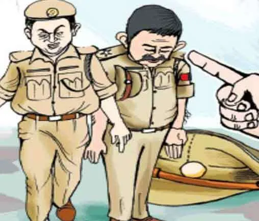 पत्नी से बीमा करवाने के लिए दबाव डालने के आरोप में एसएचओ लाइन हाजिर