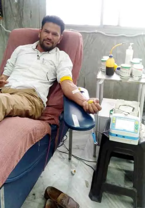 Blood Donation: डेरा श्रद्धालु ने जरूरतमंद के ईलाज में रक्तदान कर की मदद