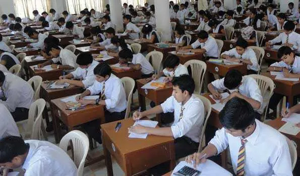 सीबीएसई की 10वीं और 12वीं की परीक्षा आज से शुरू