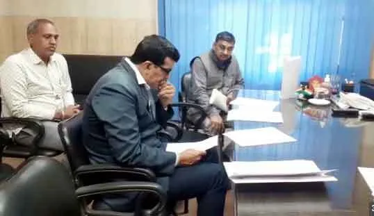 लापरवाही कर्मचारियों के खिलाफ होगी कड़ी कार्रवाई : मनोहर लाल