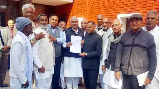सीएम के बाद हुड्डा से मिले पूर्व विधायक