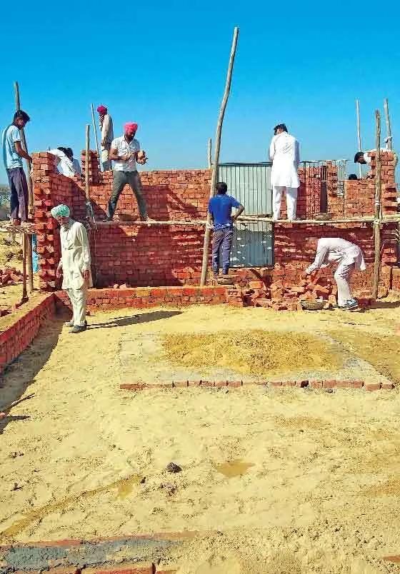 Humanity: डेरा श्रद्धालुओं के सहयोग से दिव्यांग टेलर को नसीब हुई छत