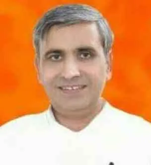 अब बीमार पशुओं का घर-घर पहुंच इलाज कराएगी सरकार