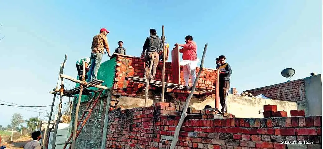 बरनाला : साध-संगत ने जरूरतमंद महिला को बनाकर दिया आशियाना