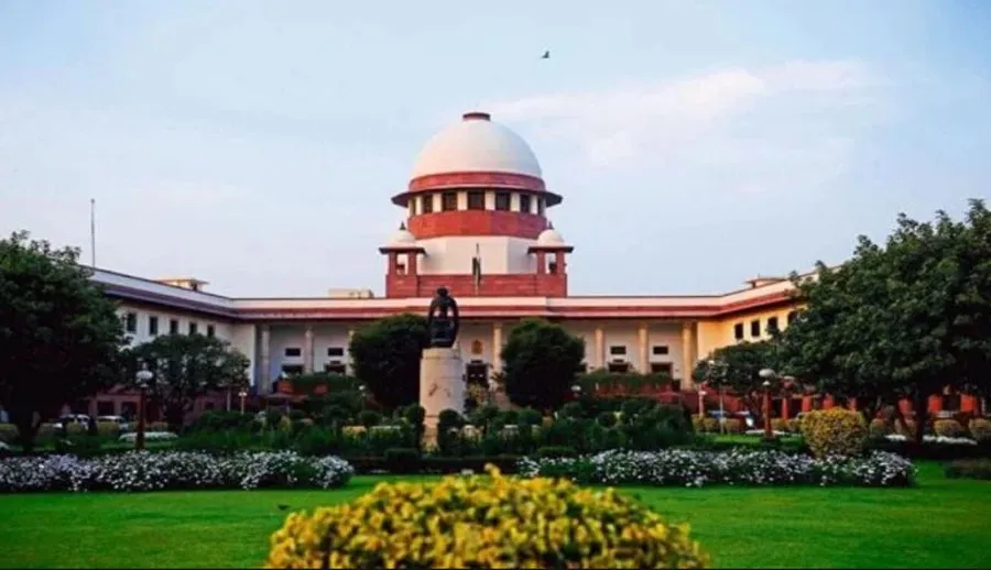 अनुच्छेद 370 हटाने के खिलाफ याचिकाओं को बड़ी पीठ को भेजने से सुप्रीम कोर्ट का इन्कार