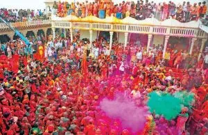Unique-Holi-1