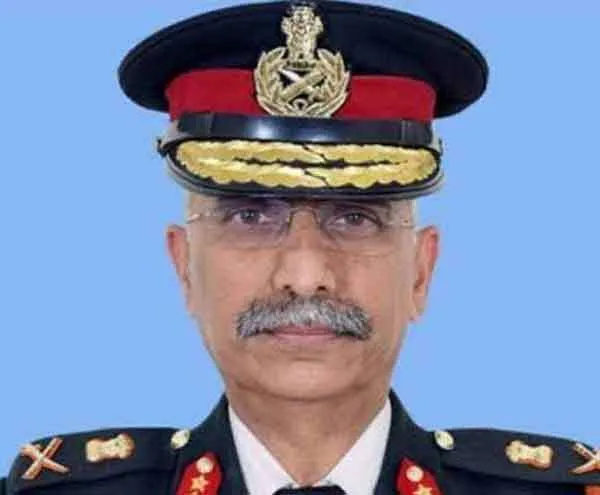 कोरोना से जंग : हम दुनिया की मदद कर रहे, पाकिस्तान आतंकवाद बढ़ा रहा : सेना प्रमुख