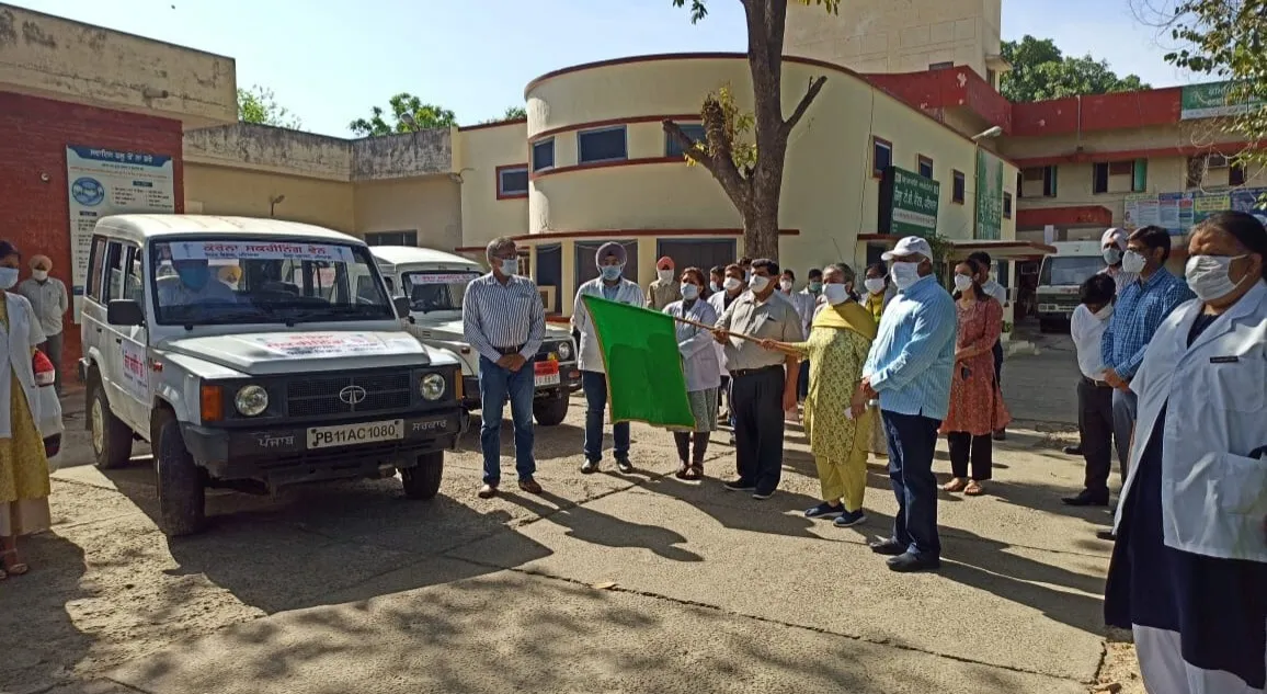 कोरोना वायरस से बचाव और घर -घर स्क्रीनिंग संबंधी जागरूकता के लिए दो स्क्रीनिंग वैन रवाना