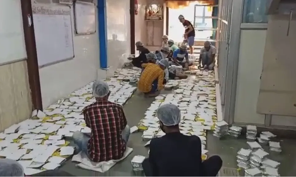 रोटरी क्लब  ऑफ मुम्बई वरसोवा (आरसीऐमवी) ने थामा गरीबों का हाथ