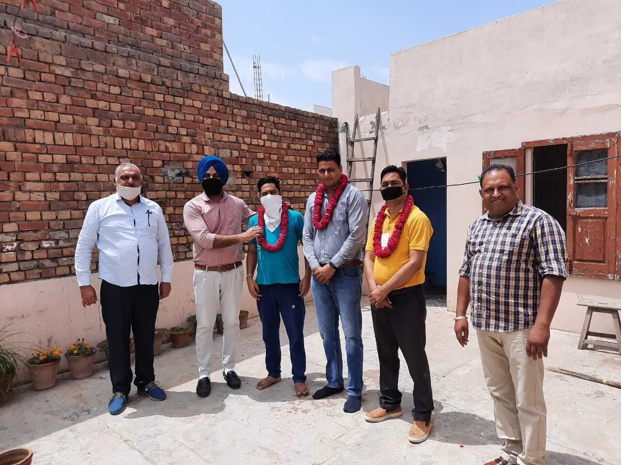 भारतीय जनता पार्टी के नेताओं ने ‘सच कहूँ’ के पत्रकारों को किया सम्मानित
