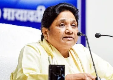 दिल्ली, मुबंई में फंसे लोगों की घर वापसी का इंतजाम करे केन्द्र : मायावती