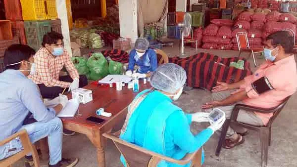 सब्जी मंडी में गाड़ियों की सेनेटराइज्ड होने पर ही होगी इंट्री