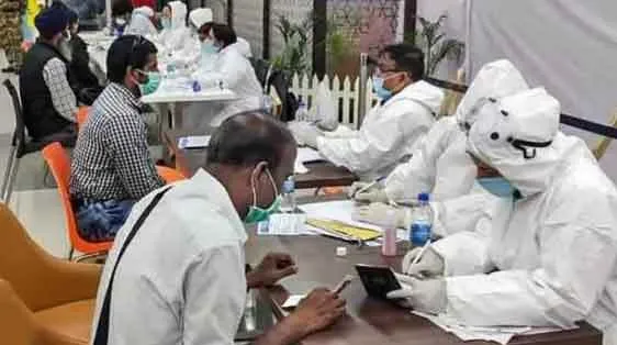 पाकिस्तान में कोरोना संक्रमितों की संख्या 7000 के पार