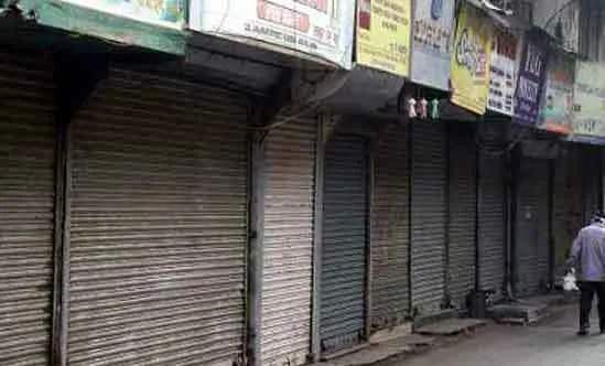 दिल्ली में नहीं लागू होगा दुकानों को खोलने का फैसला