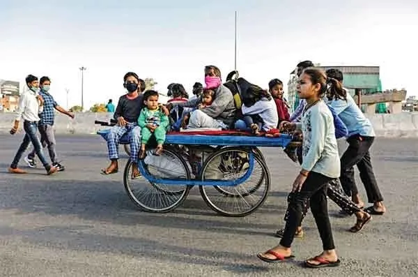 आखिर मजदूर को मजबूर समझने की गलती क्यों!