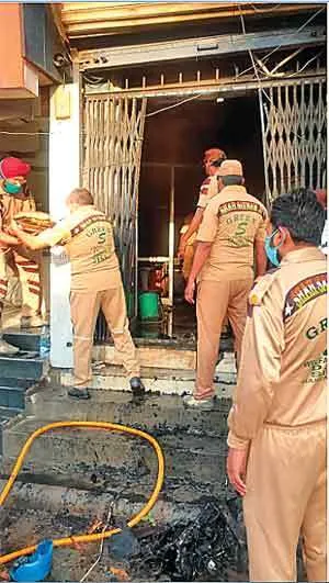सिंडीकेट बैंक में लगी आग, काफी रिकार्ड हुआ जलकर राख