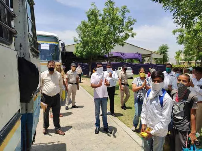 उत्तर प्रदेश के लिए 450 प्रवासी कैथल से रवाना