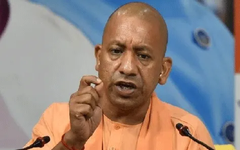 संक्रमण के खतरों को ध्यान रखकर उठाये जायेंगे आवश्यक कदम: योगी