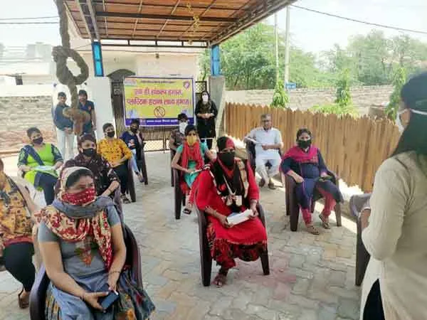 पॉलिथीन मनुष्य और सभी जीव जंतुओं के लिए हानिकारक : निशा नांदल