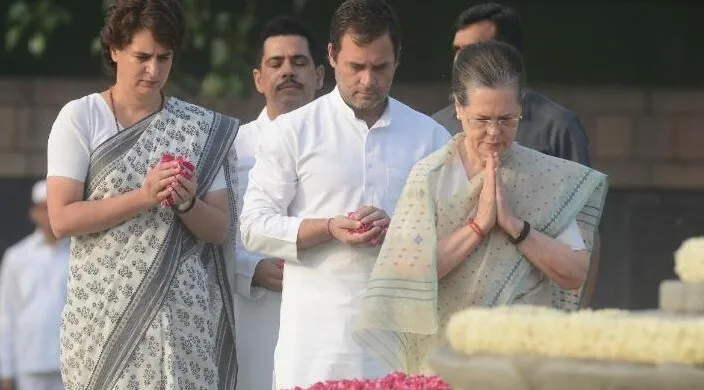 राहुल ने पुण्यतिथि पर राजीव गांधी को किया नमन