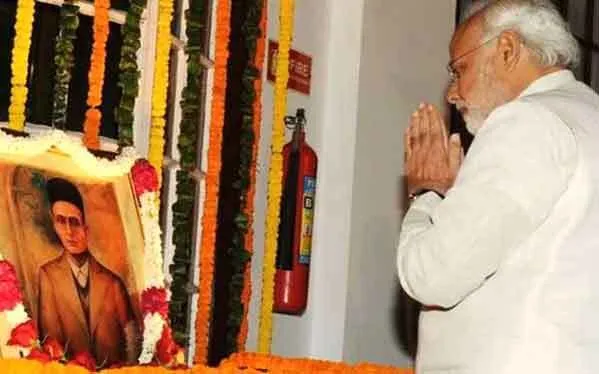 मोदी ने जयंती पर वीर सावरकर को किया नमन