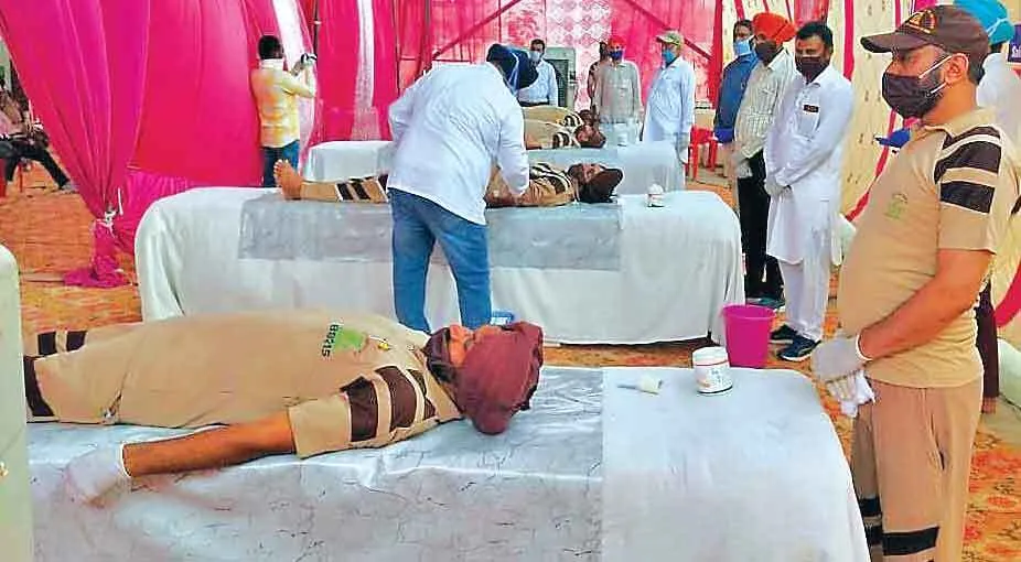 ब्लॉक तलवंडी साबो की साध-संगत ने किया 57 यूनिट रक्तदान
