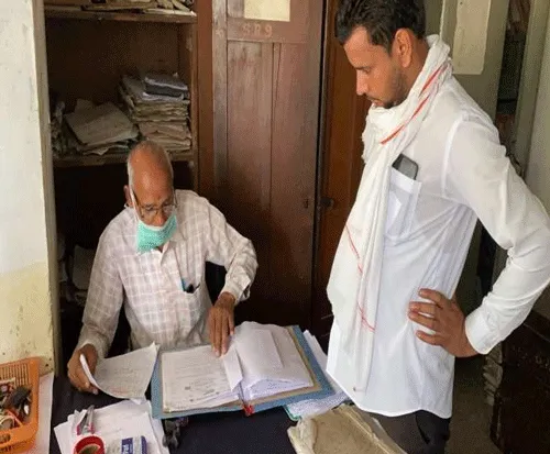 रजिस्ट्री घोटाले में सीएम फ्लाइंग ने की छापेमारी