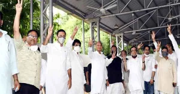 विधायक दल की बैठक में गहलोत के नेतृत्व में कांग्रेस सरकार को एकमत से समर्थन व्यक्त किया गया