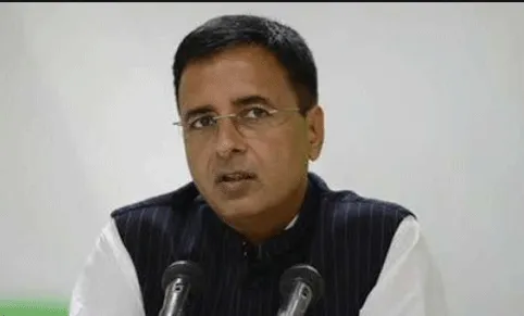 सत्र बुलाने के आश्वासन के बाद कांग्रेस विधायकों का धरना समाप्त