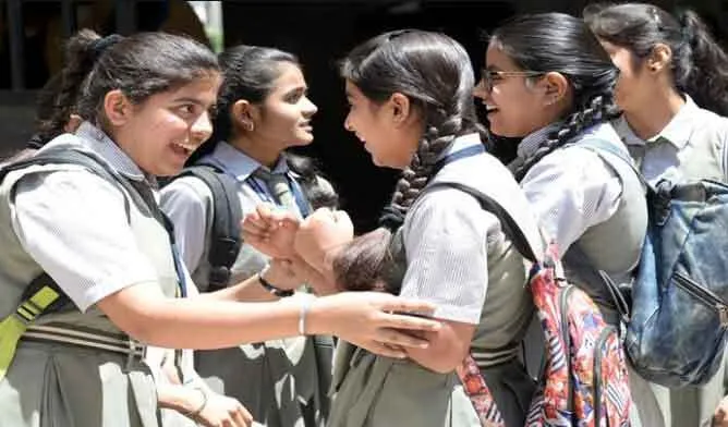 हरियाणा : नौंवीं से 12वीं कक्षा तक के विद्याथिंर्यों का पाठ्यक्रम कम होगा