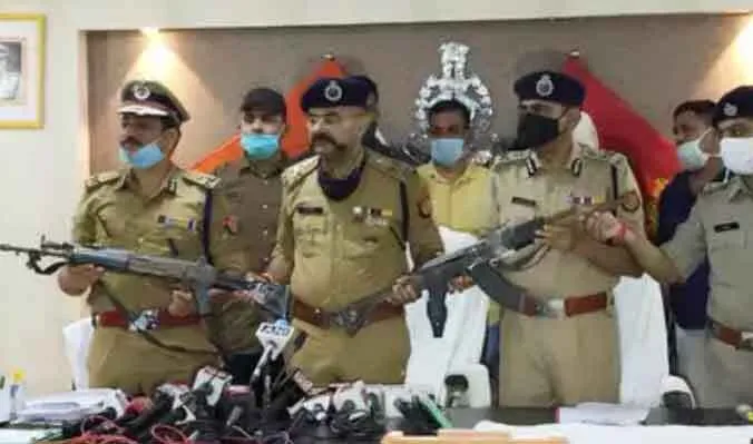 पुलिस को विकास के घर पर मिली एके-47: कुमार