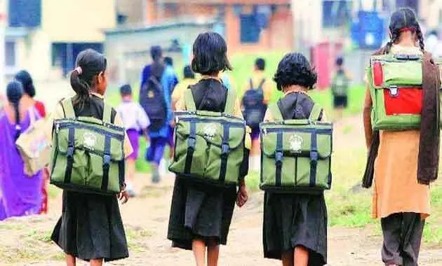 Result: निजी स्कूलों से पीछे नहीं सरकारी स्कूलों के होनहार 